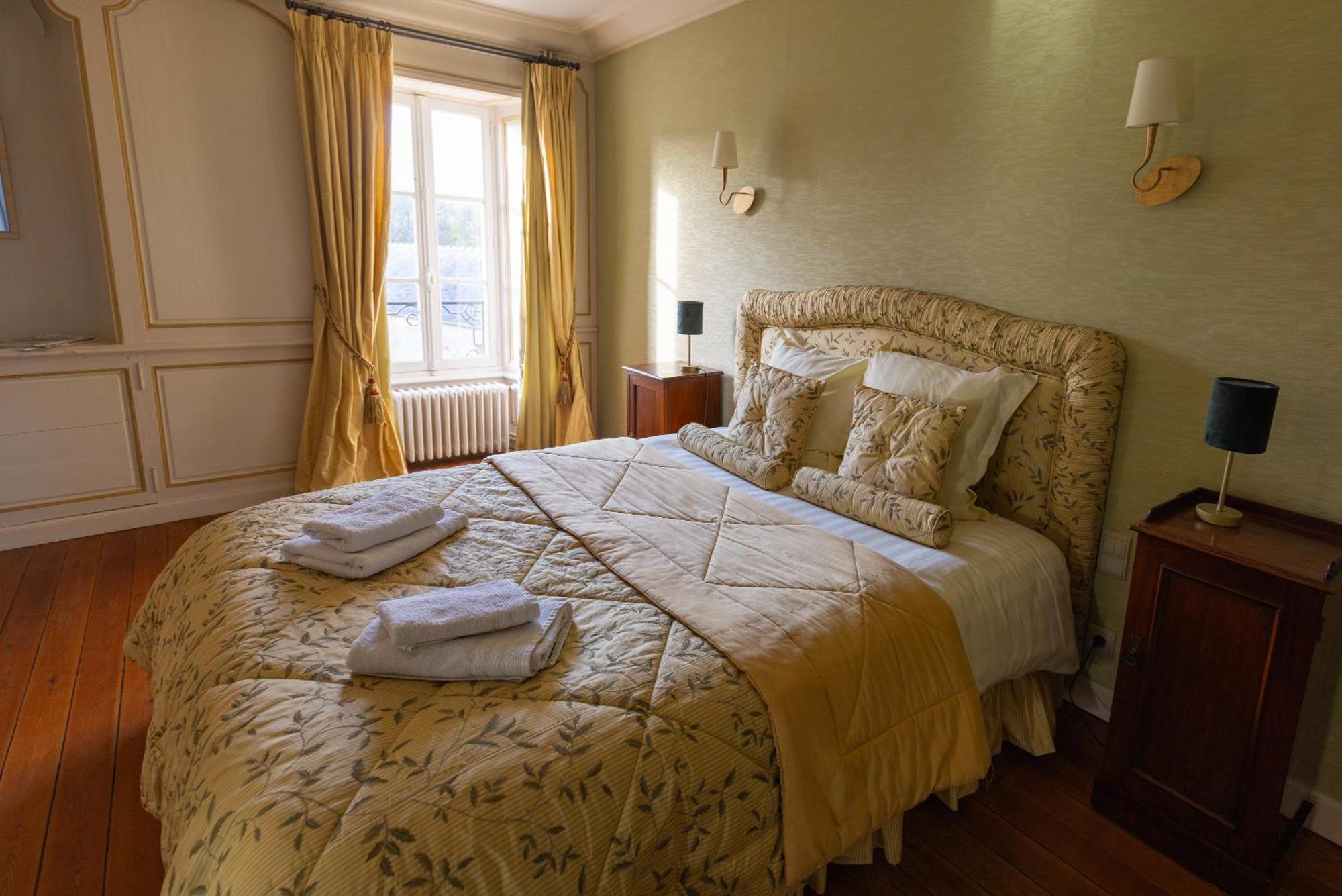 Chateau De Monceaux 5mn De Proche Ferienhaus Bayeux