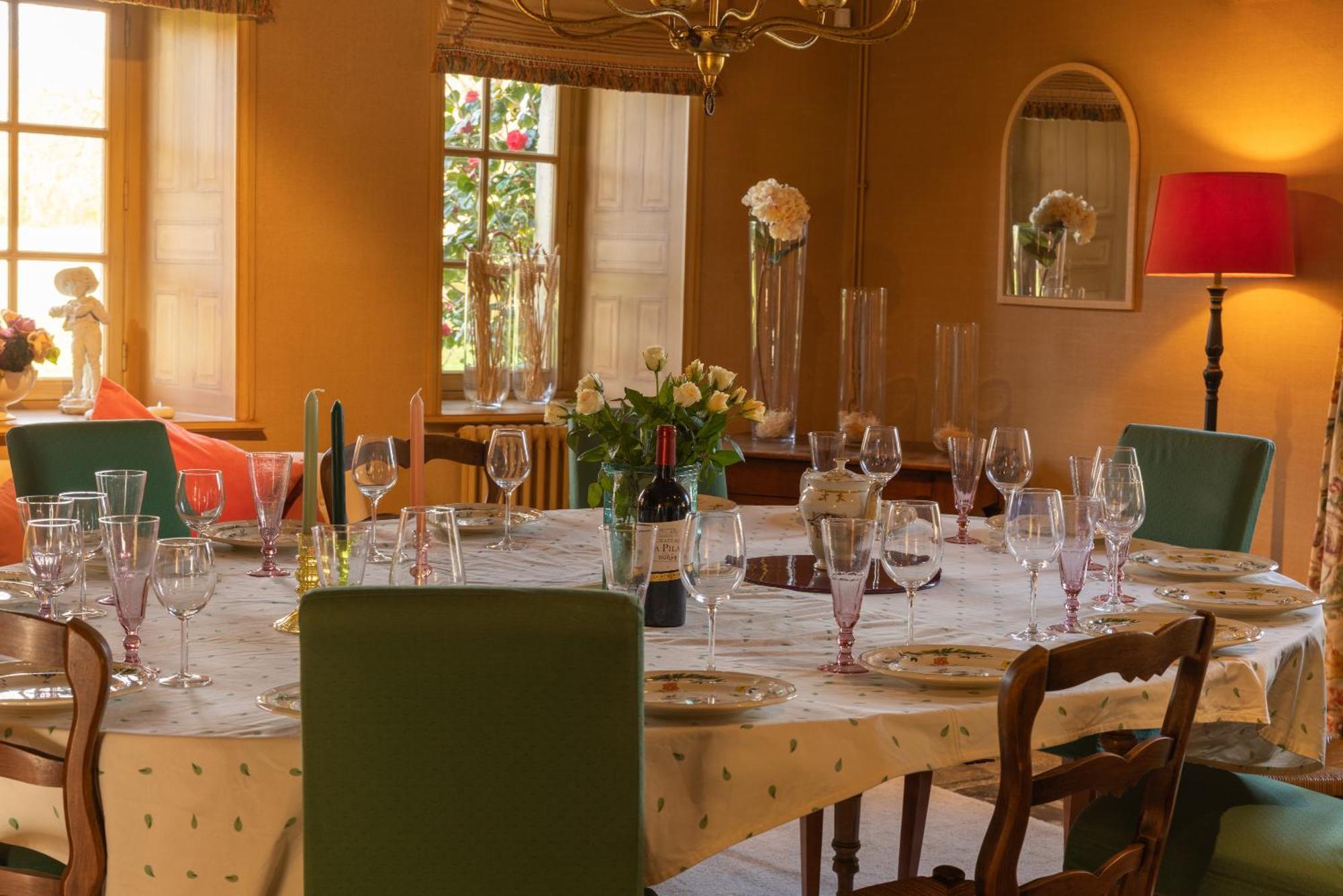 Chateau De Monceaux 5mn De Proche *